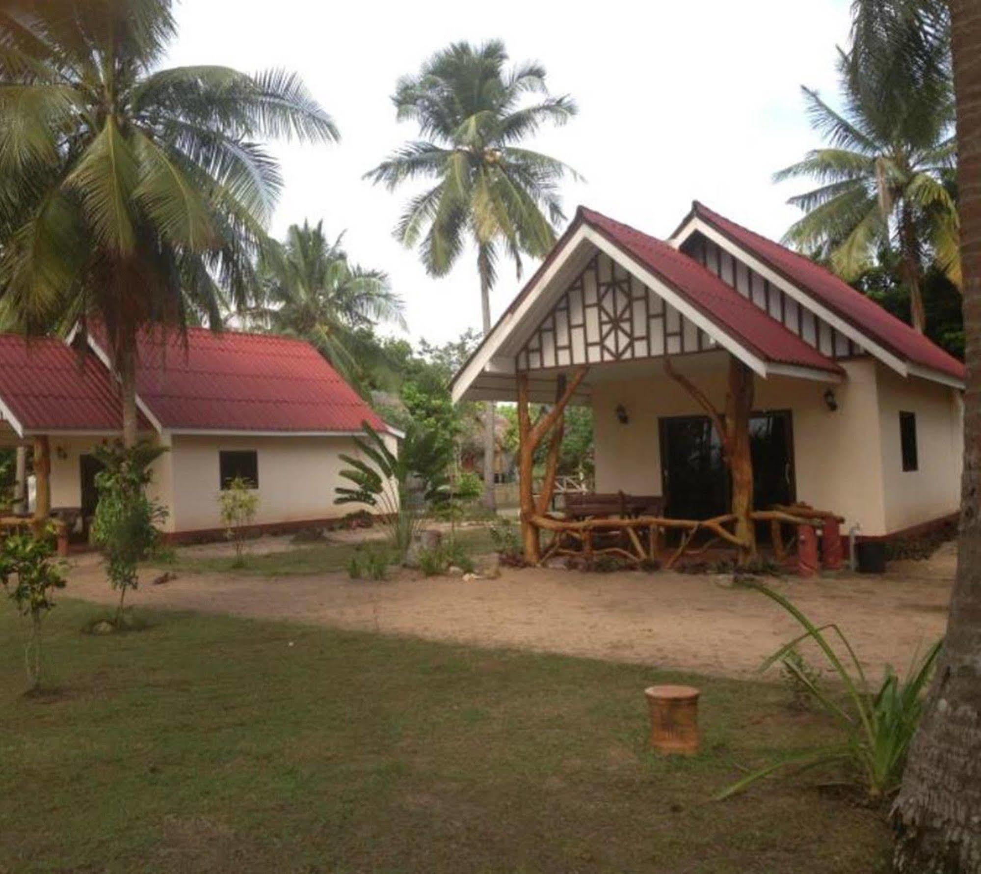 Golden Pearl Beach Resort Koh Jum Extérieur photo